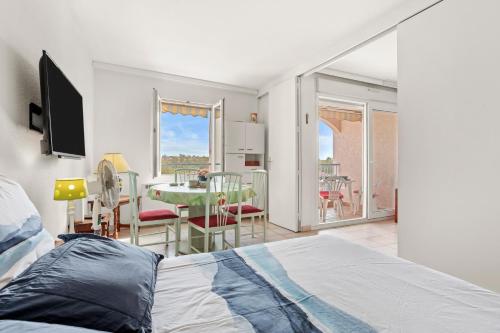 Exterior view, Appartement a deux pas de la mer in Saint Aygulf