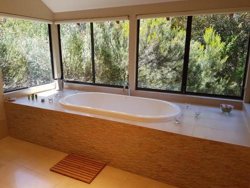 . Jarrah Grove Forest Retreat