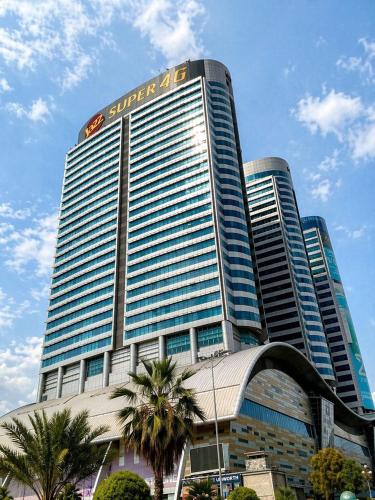 1 Bedroom Apartment at Centaurus Mall with pool and jacuzzi - image 6
