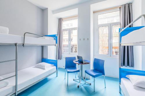 room detail thumbnail 0