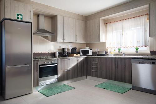 köök, Villa Rosa com Piscina e Jacuzzi in Salir de Matos