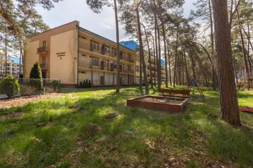 Viesnīcas āriene, Seaside Apartment in the Woods with Balcony & 1 Bedroom by Noclegi Renters in Lukecin