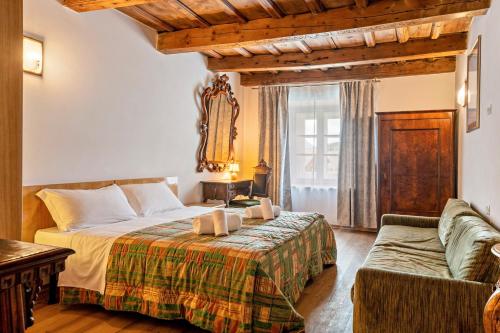 Luxe Historic Chateau Ciasa Soldà 2