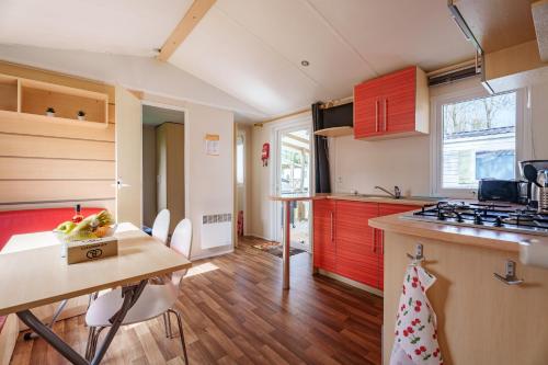 Viesnīcas āriene, Nina's Mobilhome am Europa Park in Friesenheim