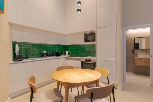 Duplex - ManMar Residences in ฟุนคาล