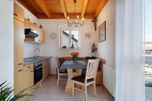 Viesnīcas āriene, Ferienwohnung Lang, 45qm in Sasbach am Kaiserstuhl