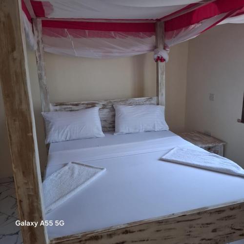 Orange apartments 3 in วาตามู