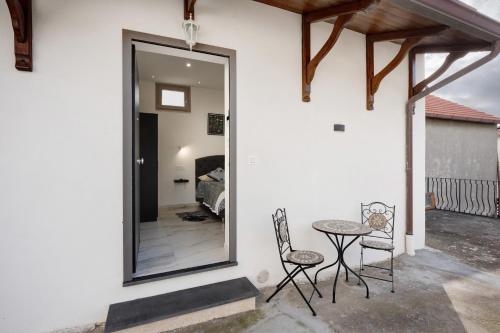 Zunanjost, Silvana's House in San Lazzaro