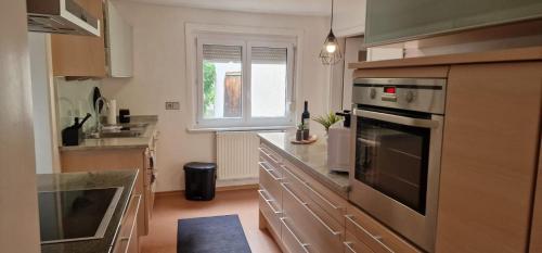 Konyha, M B Homes Schlatt Fewo2 in Hechingen