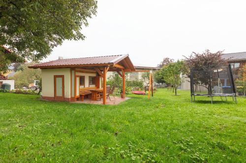 Viesnīcas āriene, Zur Ankegass in Strittmatt