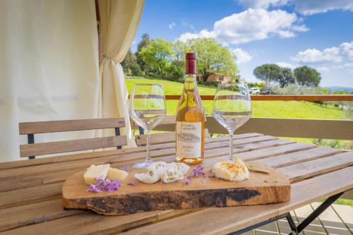 Зовнішній вигляд готелю, Glamping Le Ginestre in Монтеверді Маріттімо
