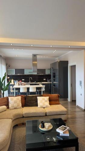 virtuve, Calma House Luxury by the Sea Chalkoutsi Oropos in Chalkoutsi (Attiki)
