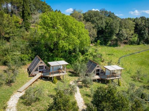Зовнішній вигляд готелю, Glamping Le Ginestre in Монтеверді Маріттімо