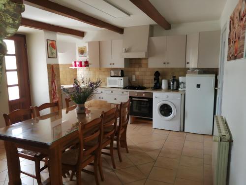 Viesnīcas āriene, Gîte Bel-Air (Gite Bel-Air) in Vernoux-en-Vivarais
