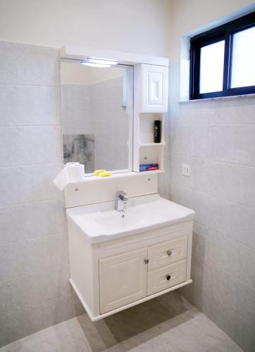 Luxery House IN DHA FOR FAMILY - image 5