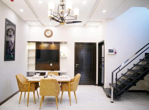 Luxery House IN DHA FOR FAMILY - image 12