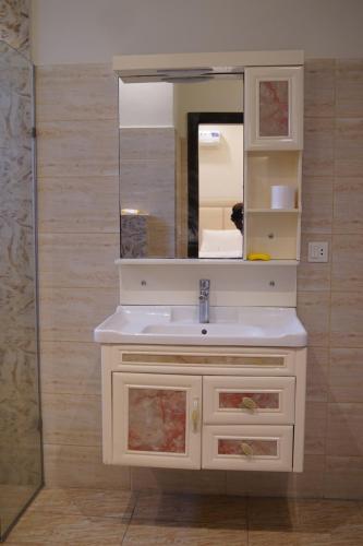 Luxery House IN DHA FOR FAMILY - image 8