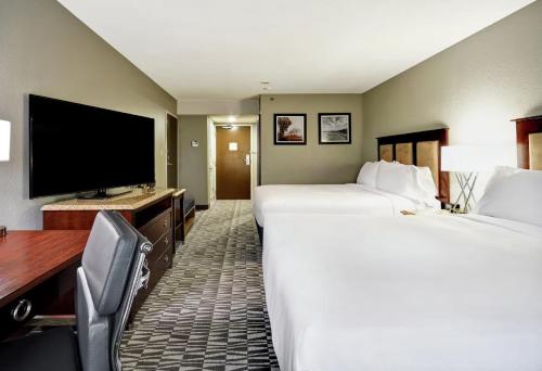 DoubleTree by Hilton Augusta - image 42