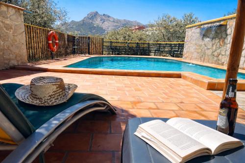 Peldbaseins, Casa Mago de Oz by At Home Costa del sol in Alfarnatejo