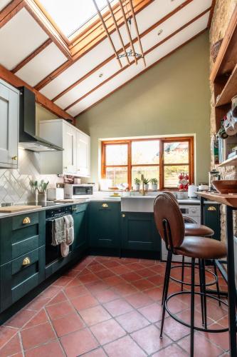 Beautiful Two Bedroom Cottage in Oxfordshire in Warborough