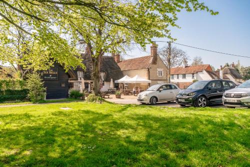 Beautiful Two Bedroom Cottage in Oxfordshire in Warborough