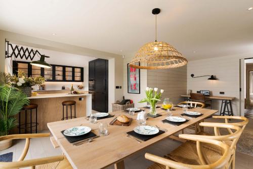 Spacious Countryside Home & Yoga Studio in 馬洛斯