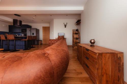 Luxurious 3 bdrm cottage by fairy pools 4 in Карбост
