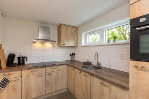 Facilities, Luxe vakantiehuis De Zonnestraal Kloosterweg 85 Burgh Haamstede in Nieuw-Haamstede