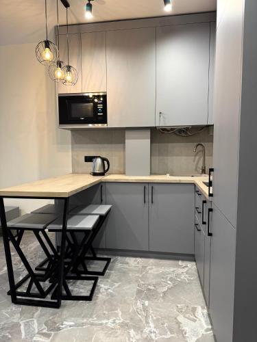 1bd Apartment in Sanville Park, Sviatopetrivske - 2 floor 311 in Sviatopetrivske