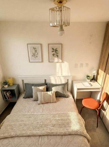 Minimalist Suite + Bath | Parque Delta Are