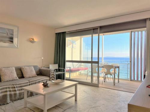 CE140-012 Appartement 2 pièces 5 couchages LE LAVANDOU