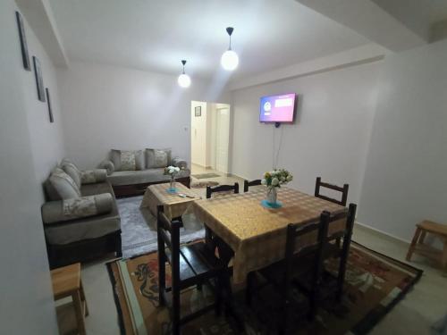 Jolis Grands F2 BEJAIA 49 à 69eur (Jolis Grands F2 BEJAIA 49 a 69eur) in Bejaia