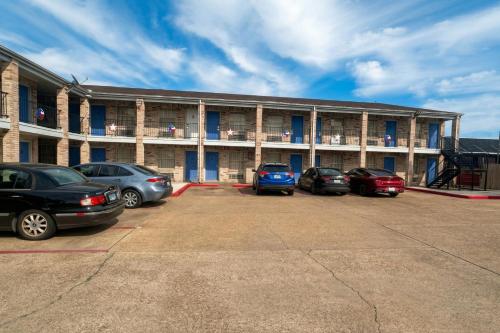 . Golden Motel Near Houston Medical Center