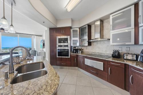 Kitchen, Bella Luna 908 in Orange Beach (AL)