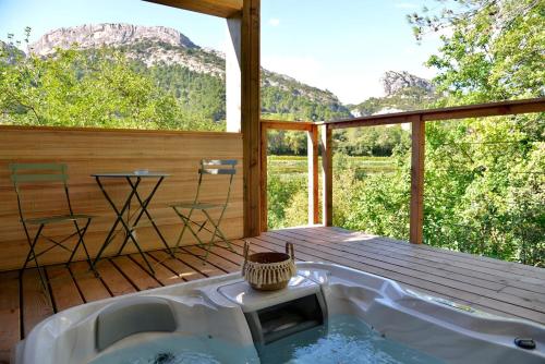 Nid Perché Lodge - Les Cabanes de Provence (Nid Perche Lodge - Les Cabanes de Provence) in Lafare