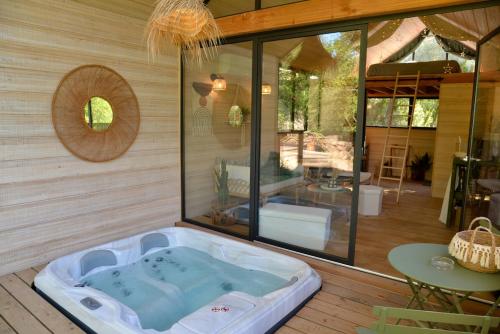 Nid Perché Lodge - Les Cabanes de Provence (Nid Perche Lodge - Les Cabanes de Provence) in Lafare
