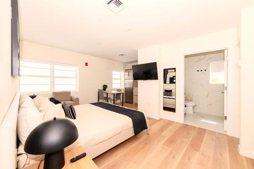 101 Wave Apartment in Fisher Island