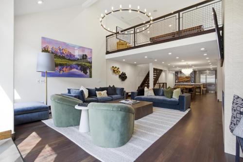 607 Deer Valley Drive - image 25