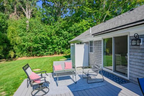 Charming Cape Escape Near Beaches Dining in Yarmouth Port (MA)
