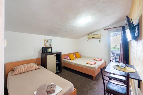 Apartment Matkovic - image 26