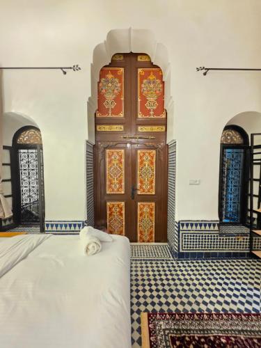 room detail thumbnail 2