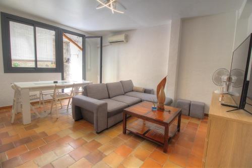 Fabulous 1 bedroom in Antibes old city
