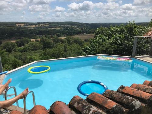 Skats, La Belle Vallée View Luxury Cottage (La Belle Vallee View Luxury Cottage) in Bouresse