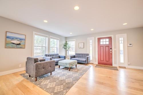 New Listing! 4 Bedroom Home on North Beach! - image 12