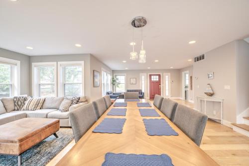 New Listing! 4 Bedroom Home on North Beach! - image 13