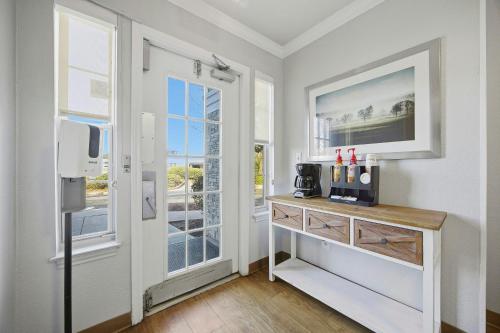 Facilities, HomeTowne Studios by Red Roof Atlanta – Peachtree Corners in Peachtree Corners
