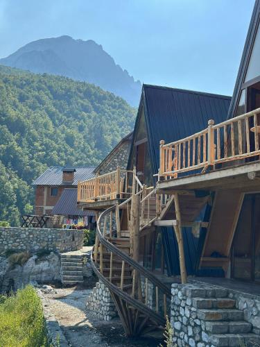 Viesnīcas āriene, Bujtina Kukaj Guest House Kukaj in Valbonë