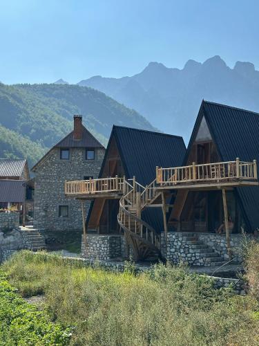 Viesnīcas āriene, Bujtina Kukaj Guest House Kukaj in Valbonë