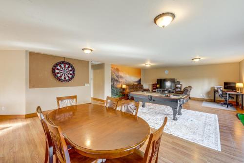 Columbia Falls Private Retreat with Pool Table! - image 40