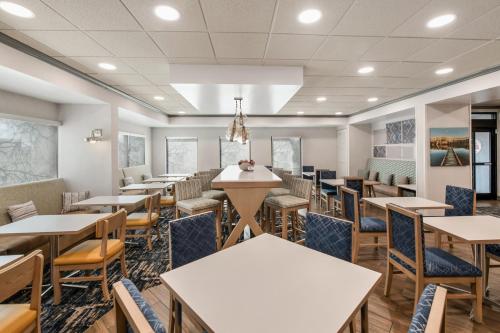 Hampton Inn Milledgeville - image 19